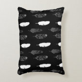 白黒羽 アクセントクッション (正面(垂直))