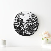 白黒花の庭のグラフィックパターン ラージ壁時計 (ホーム)