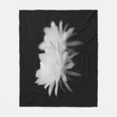 白黒花 フリースブランケット (正面)
