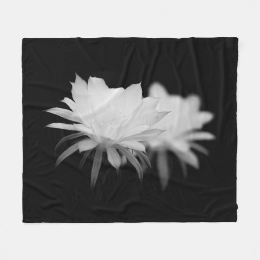 白黒花 フリースブランケット (正面(横))