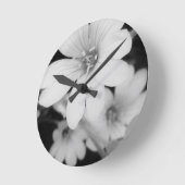 白黒花 ラウンド壁時計 (傾斜)