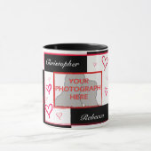 白黒赤モダン愛ハート写真フレーム マグカップ (中央)