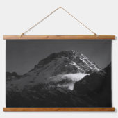 白黒風の雪の山 吊り下げ型タペストリー (正面)