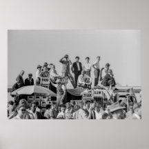 白黒1968カラスがエアショーを見る