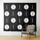 白黒2ラウンドのロゴステップとリピートクラシック タペストリー (インサイチュ(横))