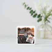 白黒3枚の写カジュアル真 スクエア名刺 (スタンド正面)