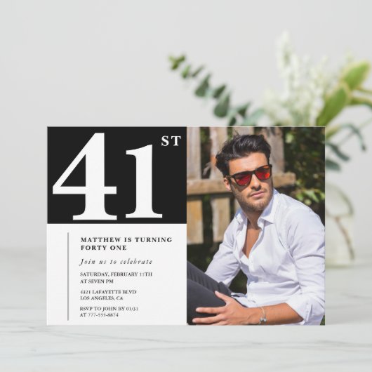 白黒41歳の誕生日招待状写真 招待状 (スタンド正面)