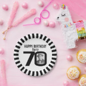 白黒70歳の誕生日の写真とストライプ ペーパープレート (パーティー)