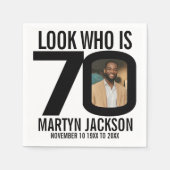 白黒70歳の誕生日の写真は誰か スタンダードカクテルナプキン (正面)