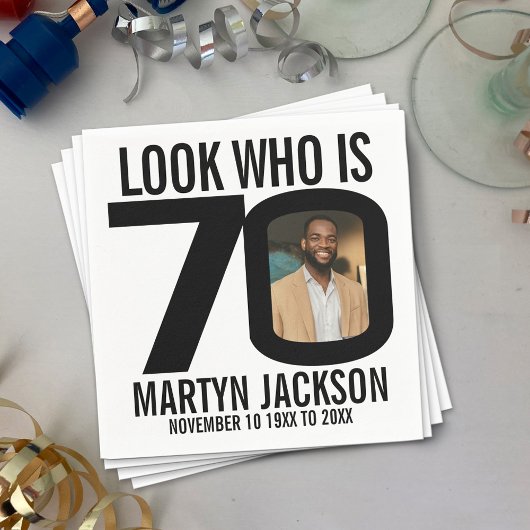 白黒70歳の誕生日の写真は誰か スタンダードカクテルナプキン