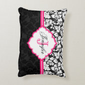 白黒&ピンクヴィンテージフローラダマスク アクセントクッション (裏面(縦))