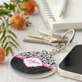 白黒&ピンクヴィンテージフローラダマスク キーホルダー (正面右)