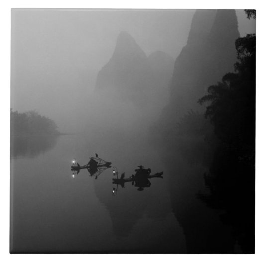 白黒、中国、灕江、筏の漁師 タイル (正面)