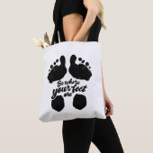 白黒「自分の足の場所」プリント トートバッグ (クローズアップ)
