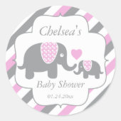 白、ピンク、グレーのゾウストライプズの赤ちゃんシャワー ラウンドシール (正面)