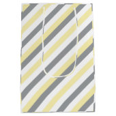 白、黄、灰色の象ストライプの赤ちゃんシャワー ミディアムペーパーバッグ (裏面)