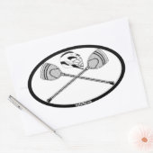 白/黒ゴアリーラクロススティックとヘルメット 楕円形シール (封筒)