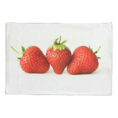 白Pccnm上の3つのイチゴ 枕カバー (裏面)