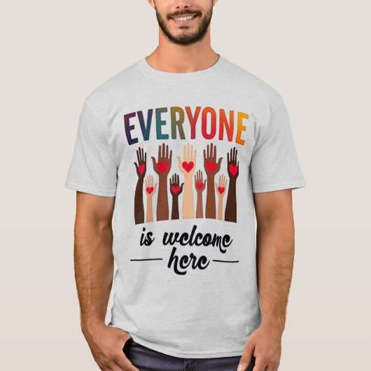 皆さん歓迎 – USA Diversity & Unity Tシャツ (正面)