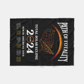皆既日食のパス太陽の2022年4月8日 フリースブランケット (正面(横))