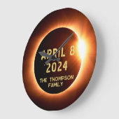 皆既食太陽の2024年4月8パーソナライズされた日 ラージ壁時計 (傾斜)