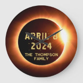 皆既食太陽の2024年4月8パーソナライズされた日 ラージ壁時計 (正面)