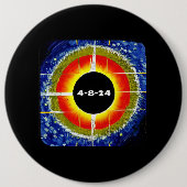 皆既食太陽の2024年4月8日トータリティアストロン 缶バッジ (正面)