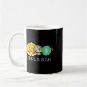 皆既食太陽の2024年4月8日月天文学Sp コーヒーマグカップ (左)