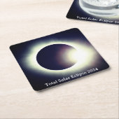 皆既食太陽の2024年4月8日月日 スクエアペーパーコースター (アングル)