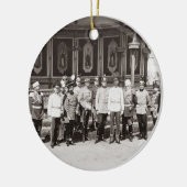 皇帝ニコラスgardeに立つII (1868-1918年) セラミックオーナメント (左)