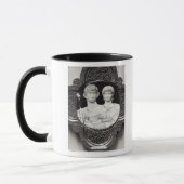 皇帝Honoriusおよび彼の妻を描写するカメオ マグカップ (左)