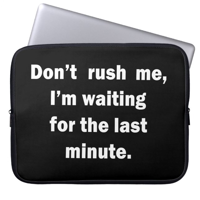 皮肉おもしろいことわざの有名な引用文 ラップトップスリーブ (正面)