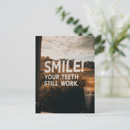 皮肉おもしろい誕生日シニア年齢 ポストカード (スタンド正面)