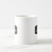 皮肉っぽく生まれた コーヒーマグカップ (中央)