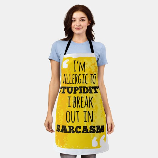 皮肉で分かる愚行アレルギーだ エプロン (着用した状態)