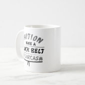 皮肉で黒いベルト コーヒーマグカップ (正面左)