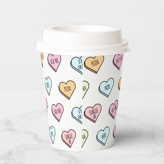 皮肉なバレンタインのキャンディハートパターン 紙コップ (右)