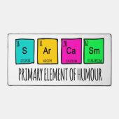 皮肉なユーモア科学の主要要素 デスクマット (正面)