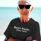 皮肉な「パニックするな。(OK、PANIC)'ブラック Tシャツ