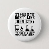 皮肉の化学 缶バッジ (正面)