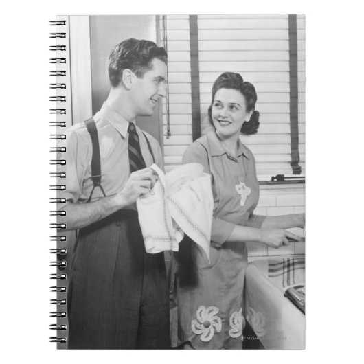 皿をしている人および女性 ノートブック (正面)