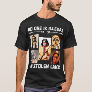 盗まれた土地では誰も違法ではない Tシャツ