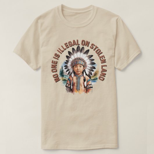 盗まれた土地では誰も違法ではない Tシャツ (デザイン正面)