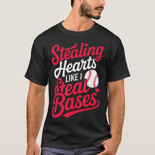 盗塁のようにハートを盗む かわいい野球デザイン Tシャツ (正面)