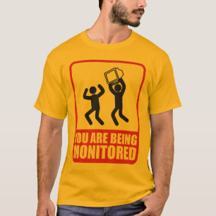 監視されています Tシャツ