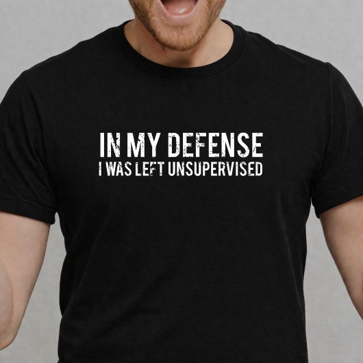 監視されてないからって言い訳できるでしょ 面白い Tシャツ