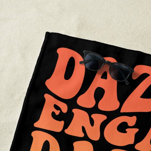 目がくらむようなエンゲージメントレトログラデーション テキスト カスタム ビーチタオル (インサイチュ)