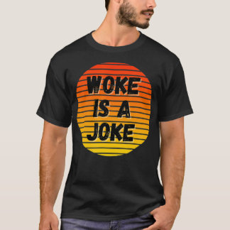 目が覚めたジョークアンチは政治的に正しくない目が覚めた Tシャツ