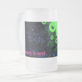 目が鋭い フロストグラスビールジョッキ (正面左)