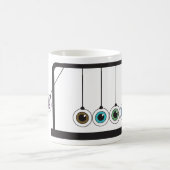 目が飛び出すほどのニュートンの揺りかごのマグ コーヒーマグカップ (中央)